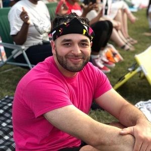 Meet your Posher, Devin